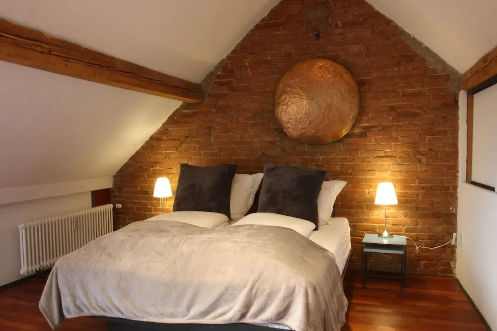 Art-be-and-b Bed and Breakfast