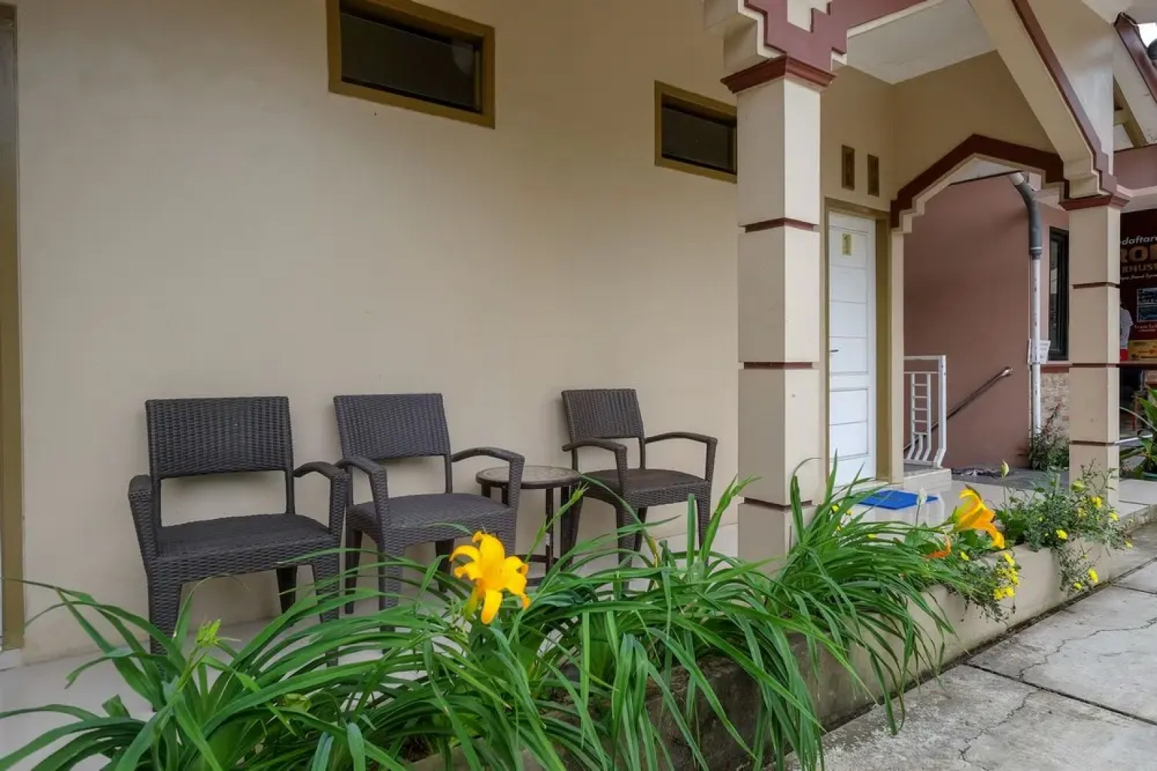 RedDoorz Syariah near Taman Rekreasi Kalianget Wonosobo