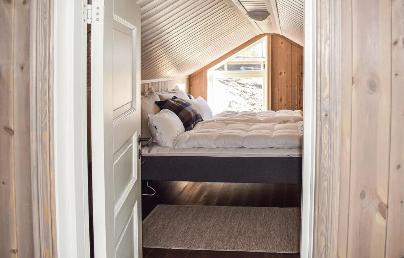 Stunning Home in Rauland With Wifi and 5 Bedrooms