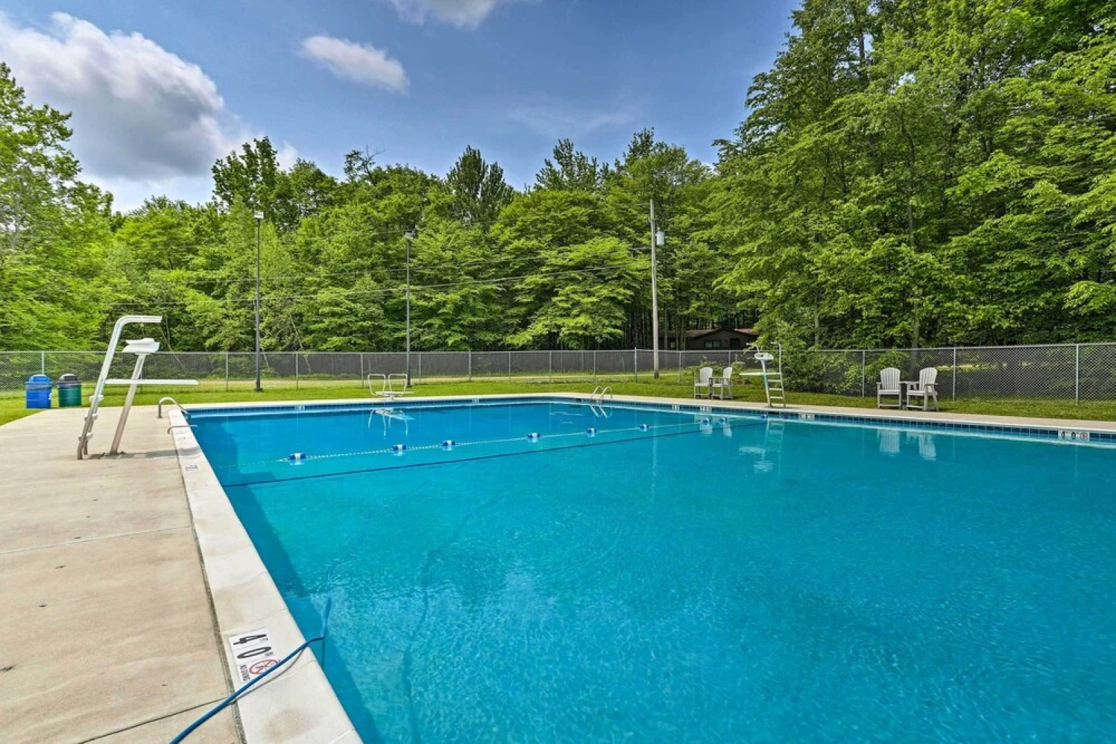 Lake Access, Fire Pit & Game Room: Poconos Gem