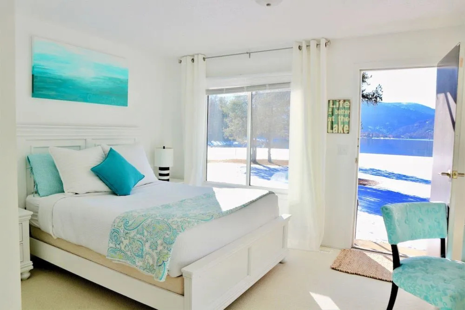 Lakeshore Boutique Inn Inc.