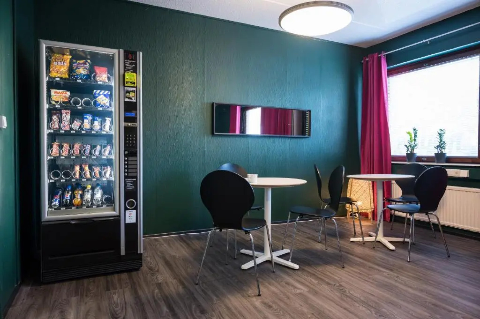 The Rooms Airport - 20Rooms