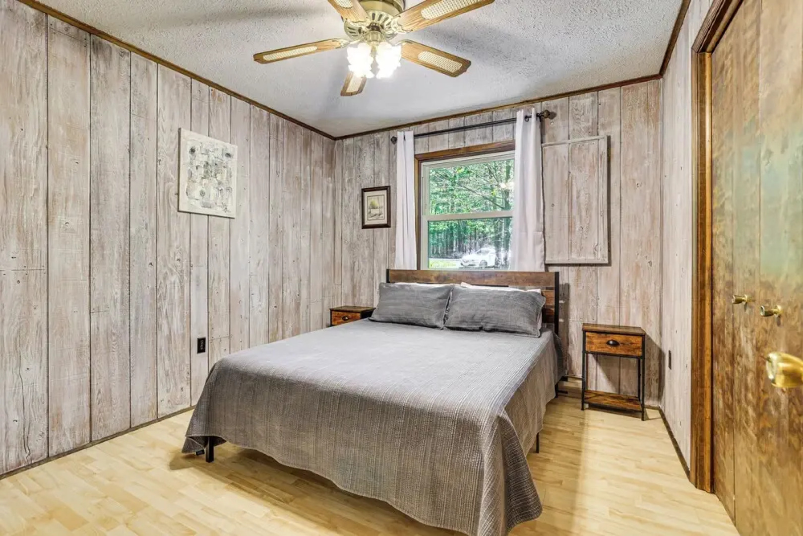 Clifton Township Home W/ Deck & Heated Sunroom!