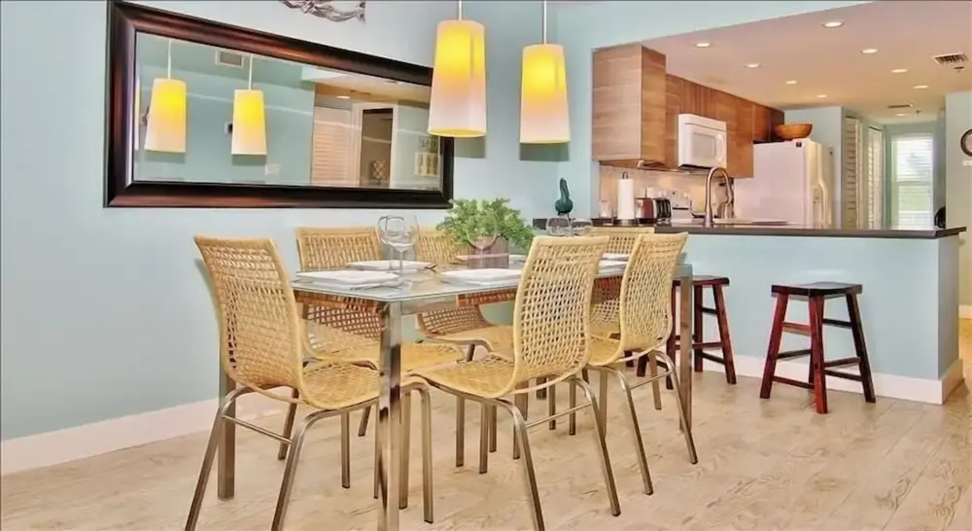 Hamilton 206 2 Br condo by RedAwning