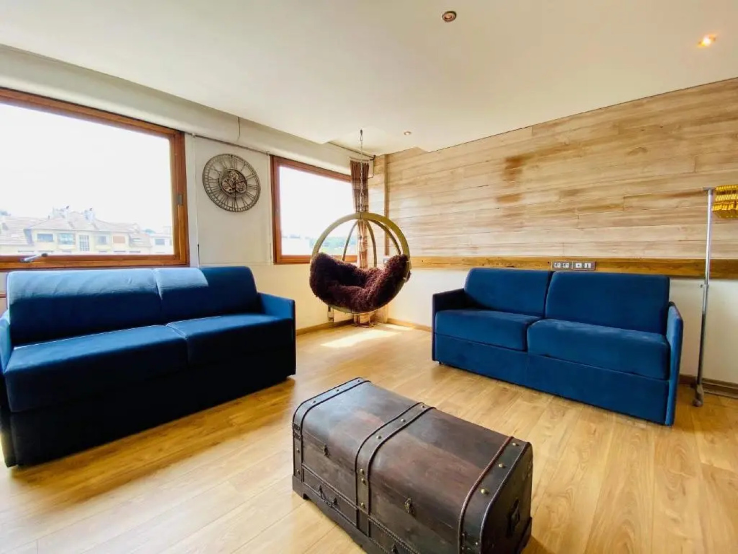 La Venise Annécienne - Studio lumineux, avec parking privé gratuit, proche gare