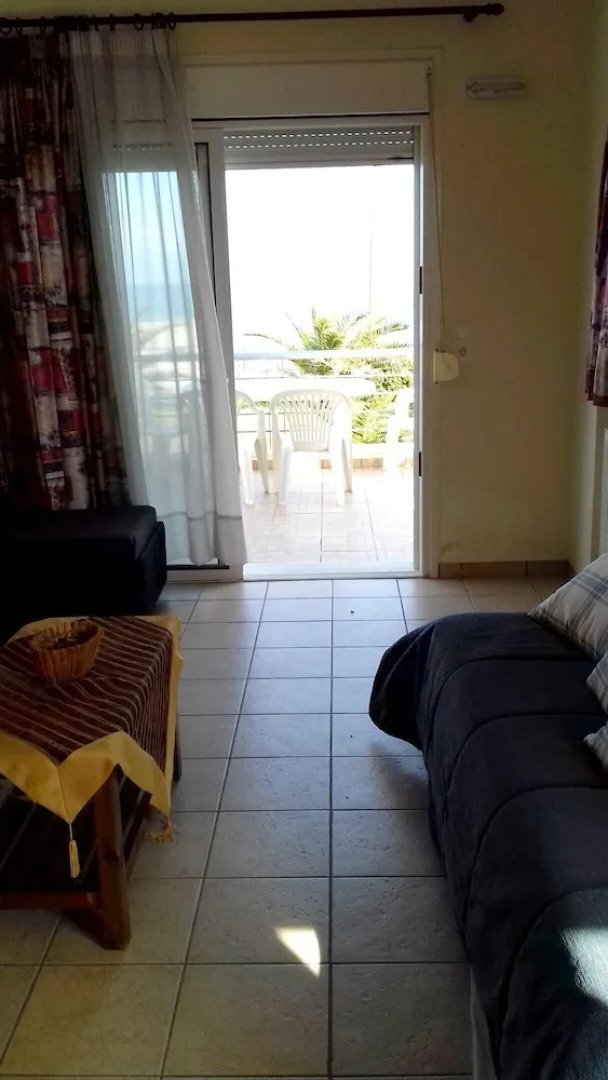 House With 2 Bedrooms in Kiato, With Wonderful sea View and Terrace -