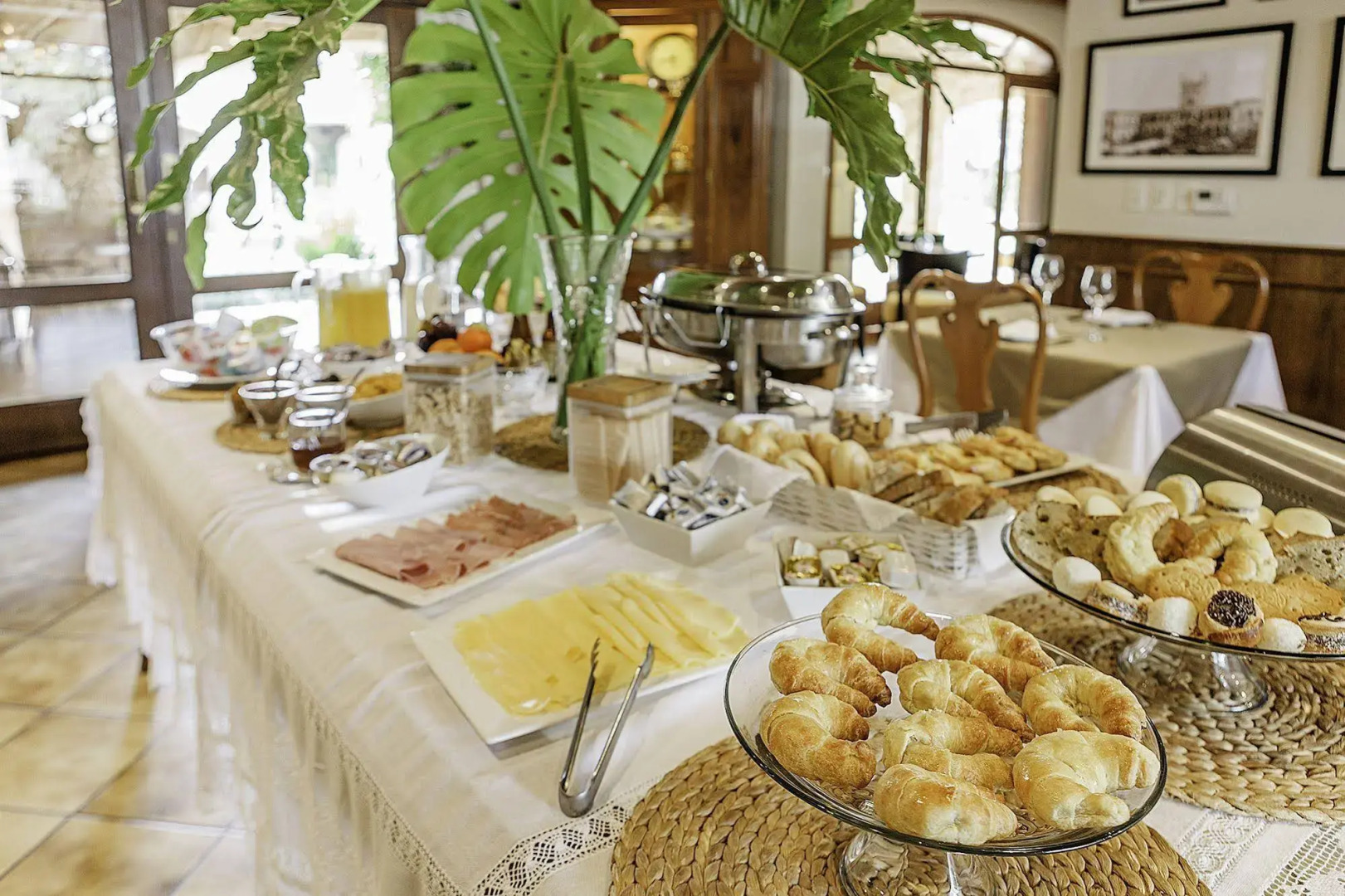 Las Lomas Casa Hotel