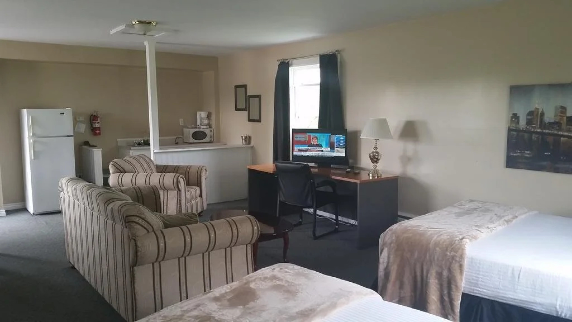 Middleton Motel & Suites