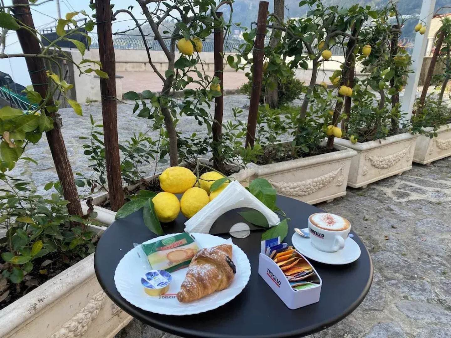 Dint' a Torre Bed & Breakfast