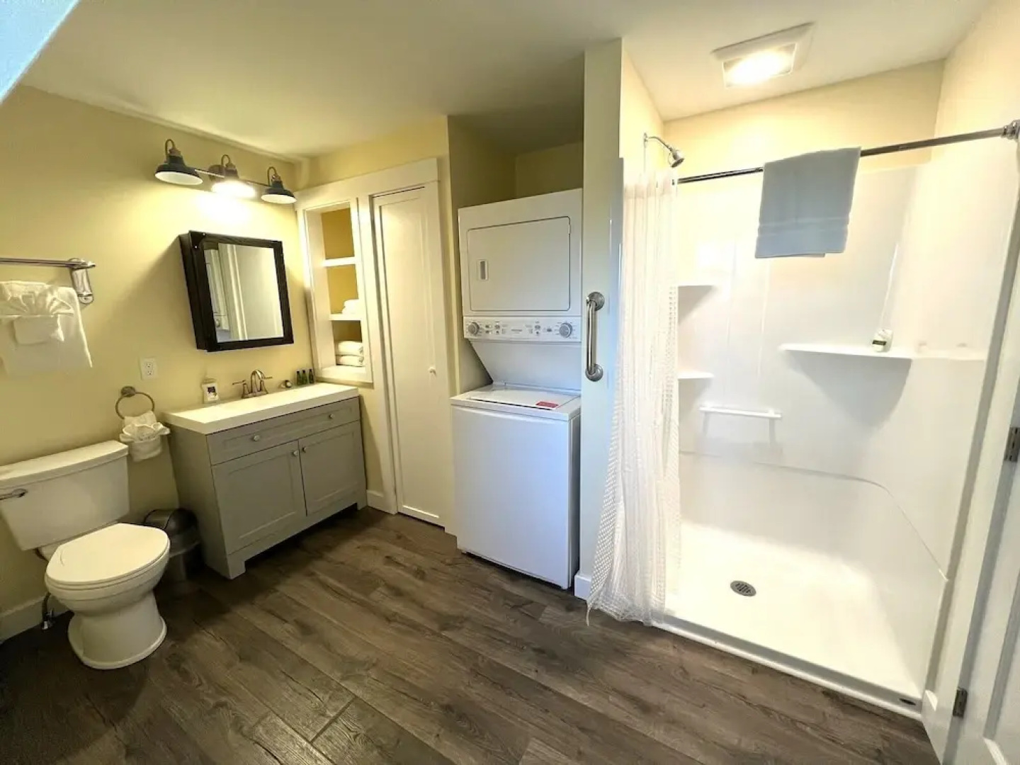 Colonial Gables Oceanfront Village