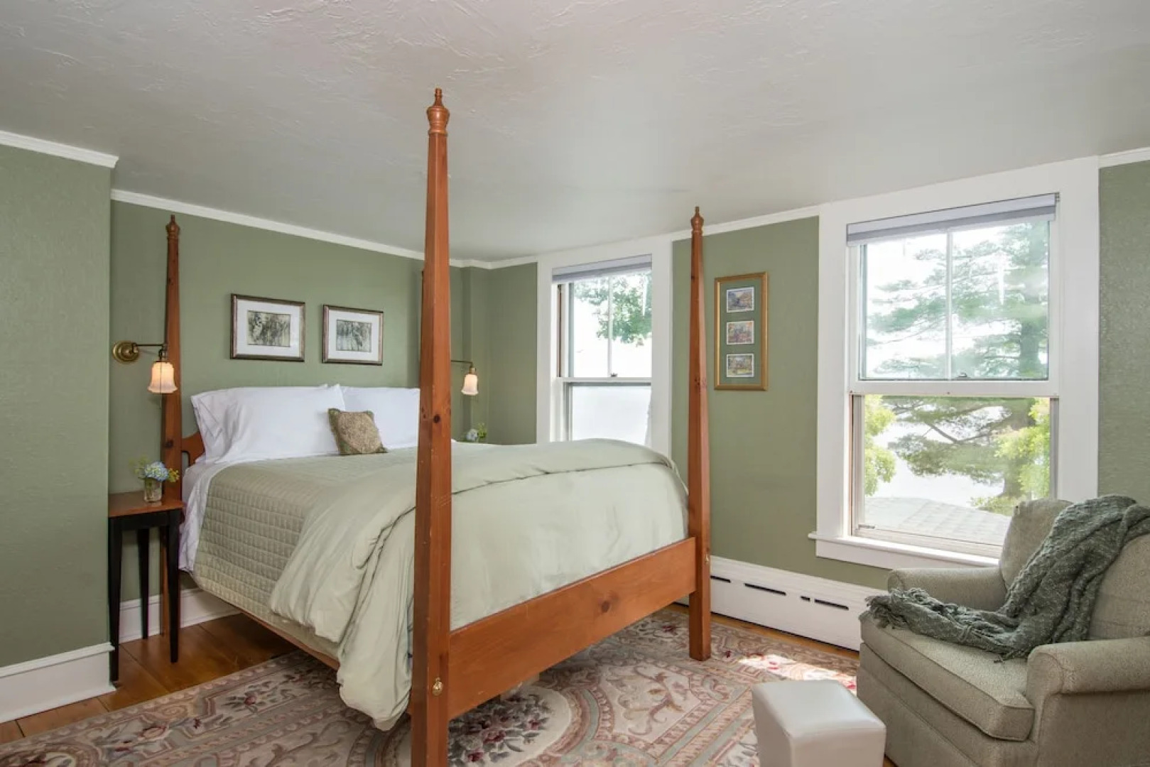 Lake House at Ferry Point