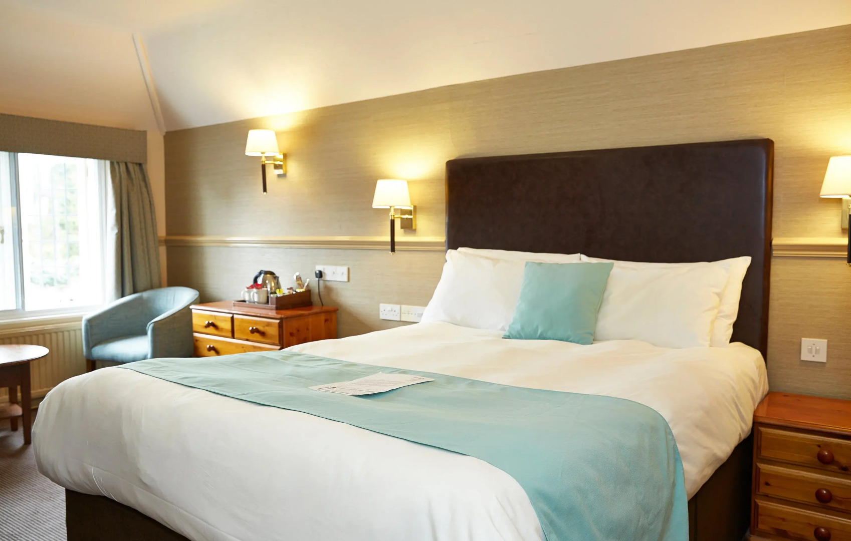 Doghouse Abingdon by Chef & Brewer Collection