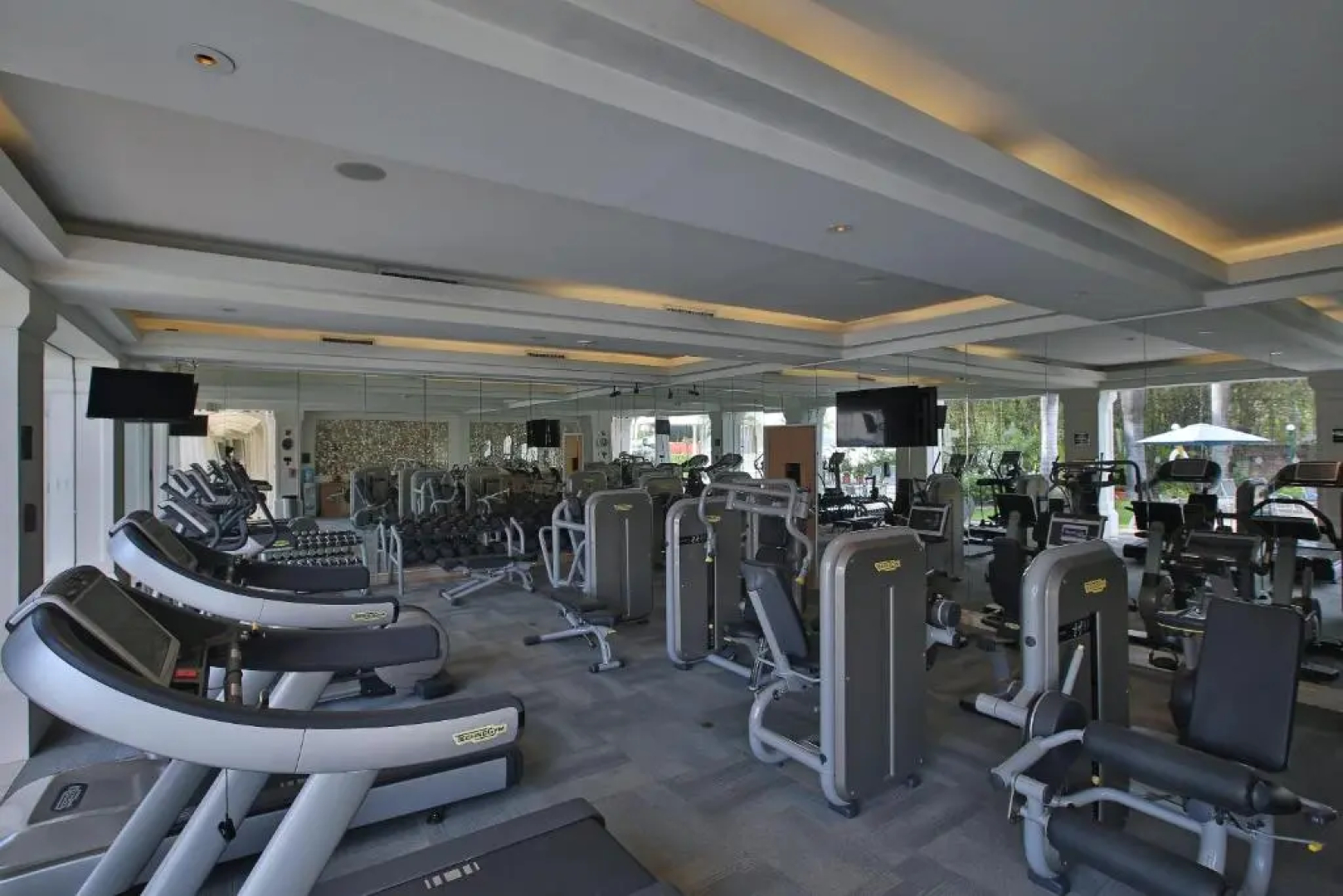 Real InterContinental San Salvador at Metrocentro Mall by IHG