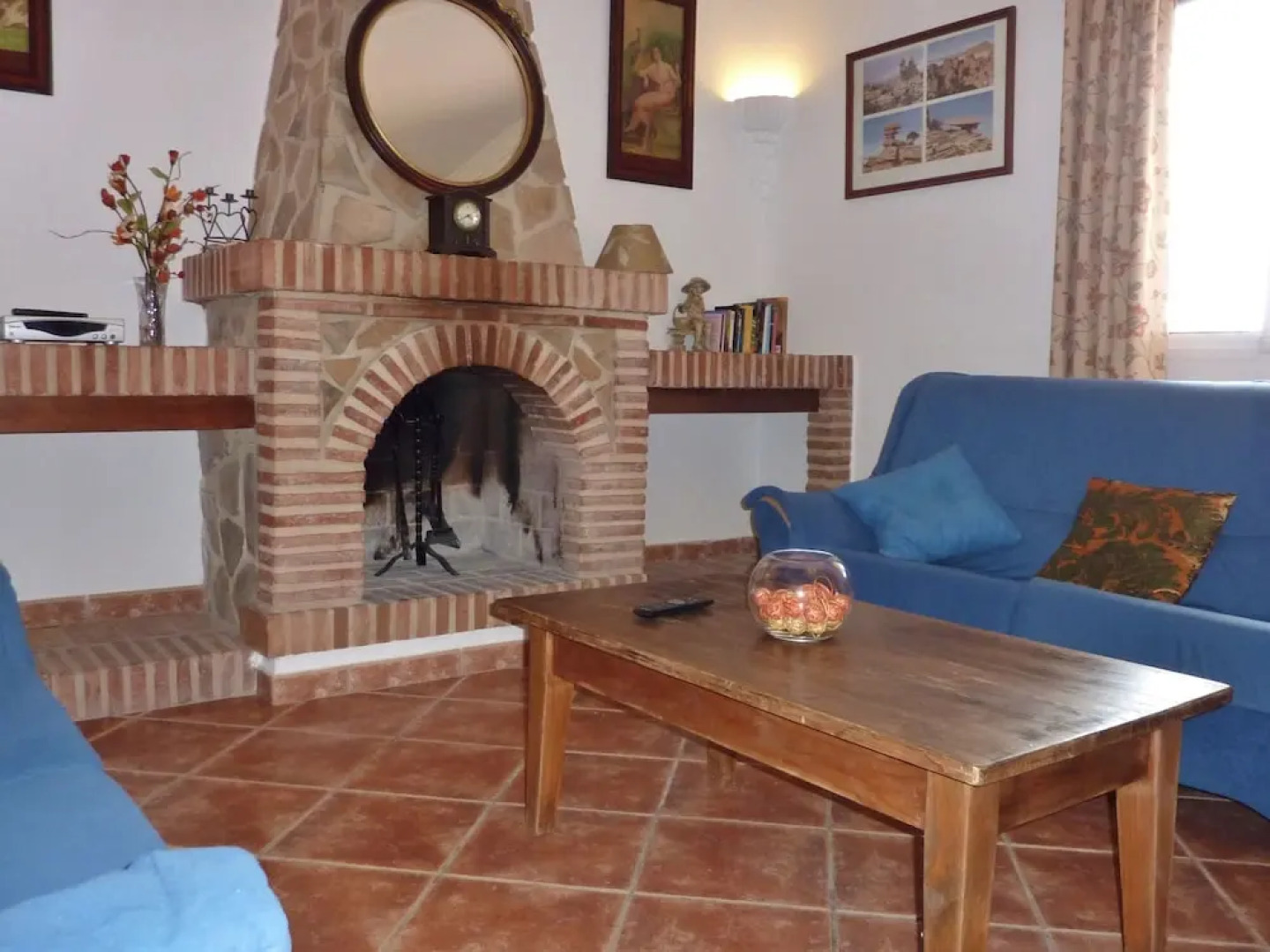 Pretty Cottage in Villanueva de la Concepcion with Pool