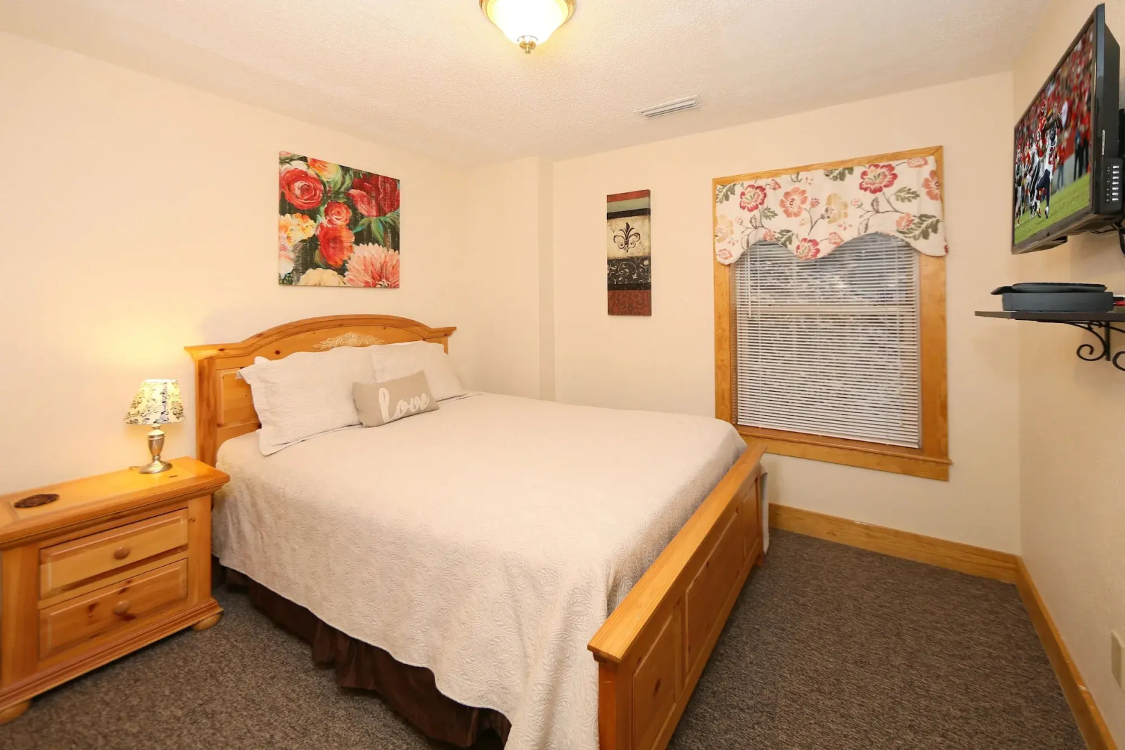 Ivy Falls 9 - Five Bedroom Chalet