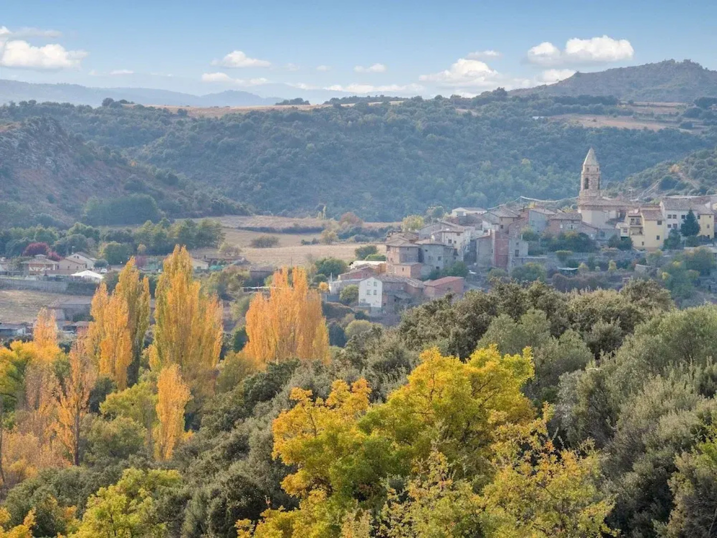 Rustic Holiday Home in Tolva near Mont Rebei Lake