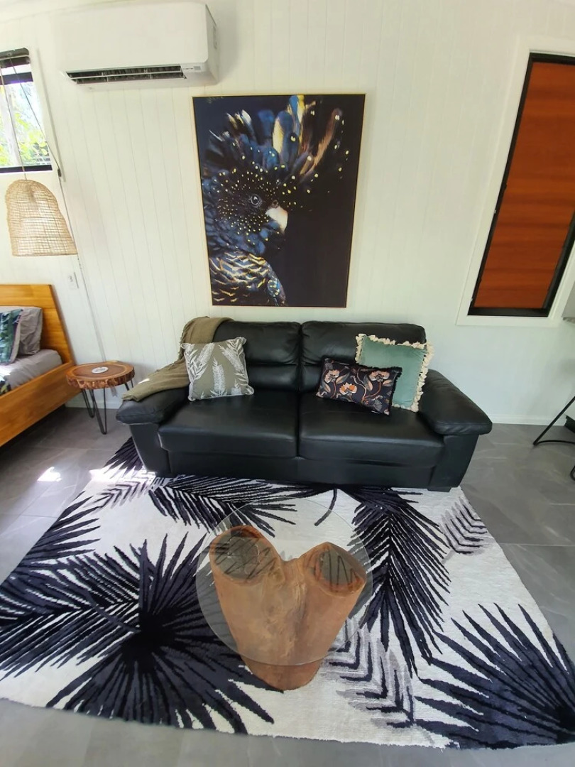 Airlie Beach Eco Cabins - Adults only