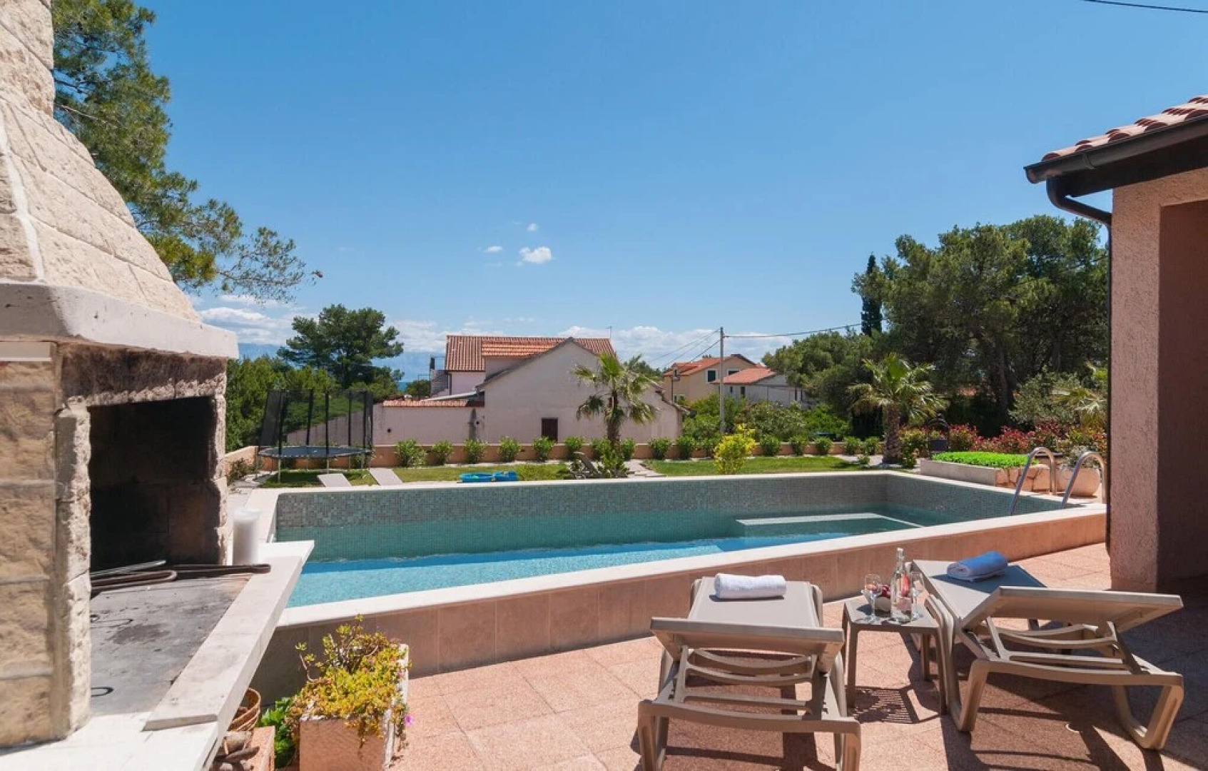 Beautiful Home in Mudri Dolac With Sauna, Wifi and 4 Bedrooms