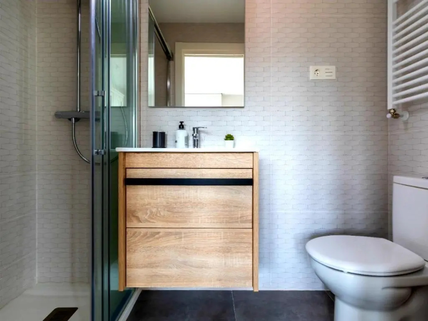 Mundaka Sea & Mountain Views. Wifi, Parking