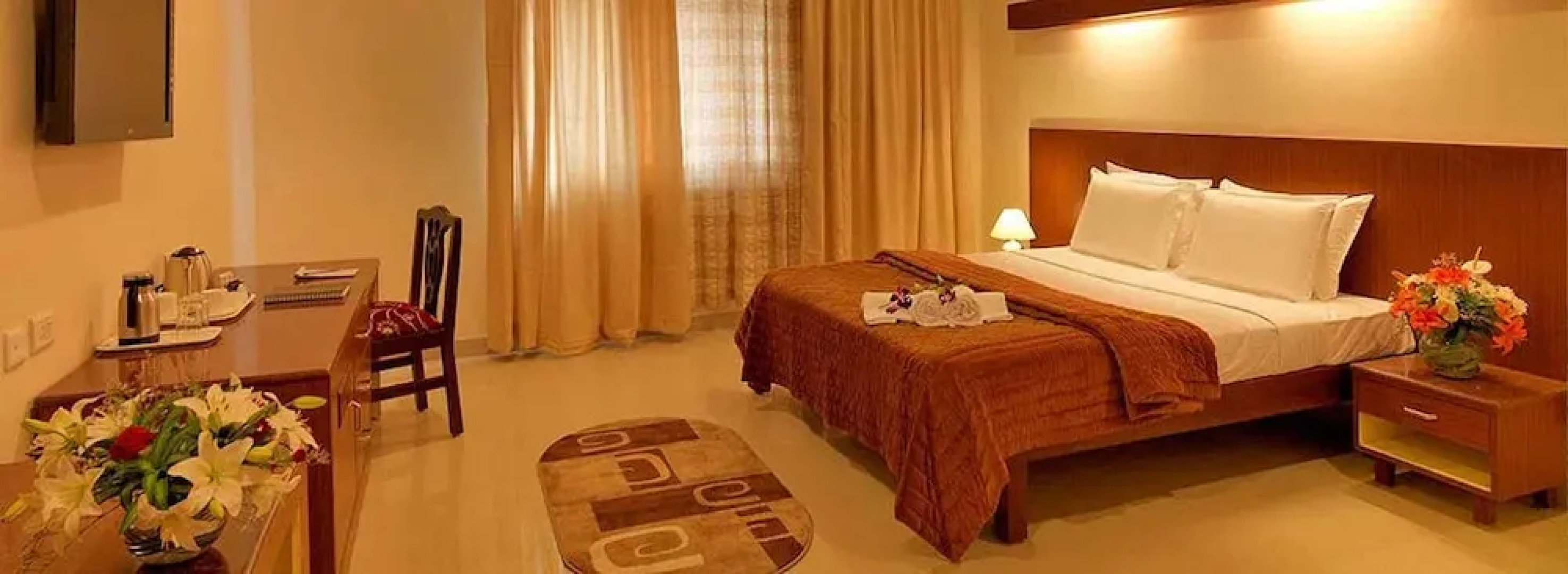 Dhanunjayas Luxury Hotel