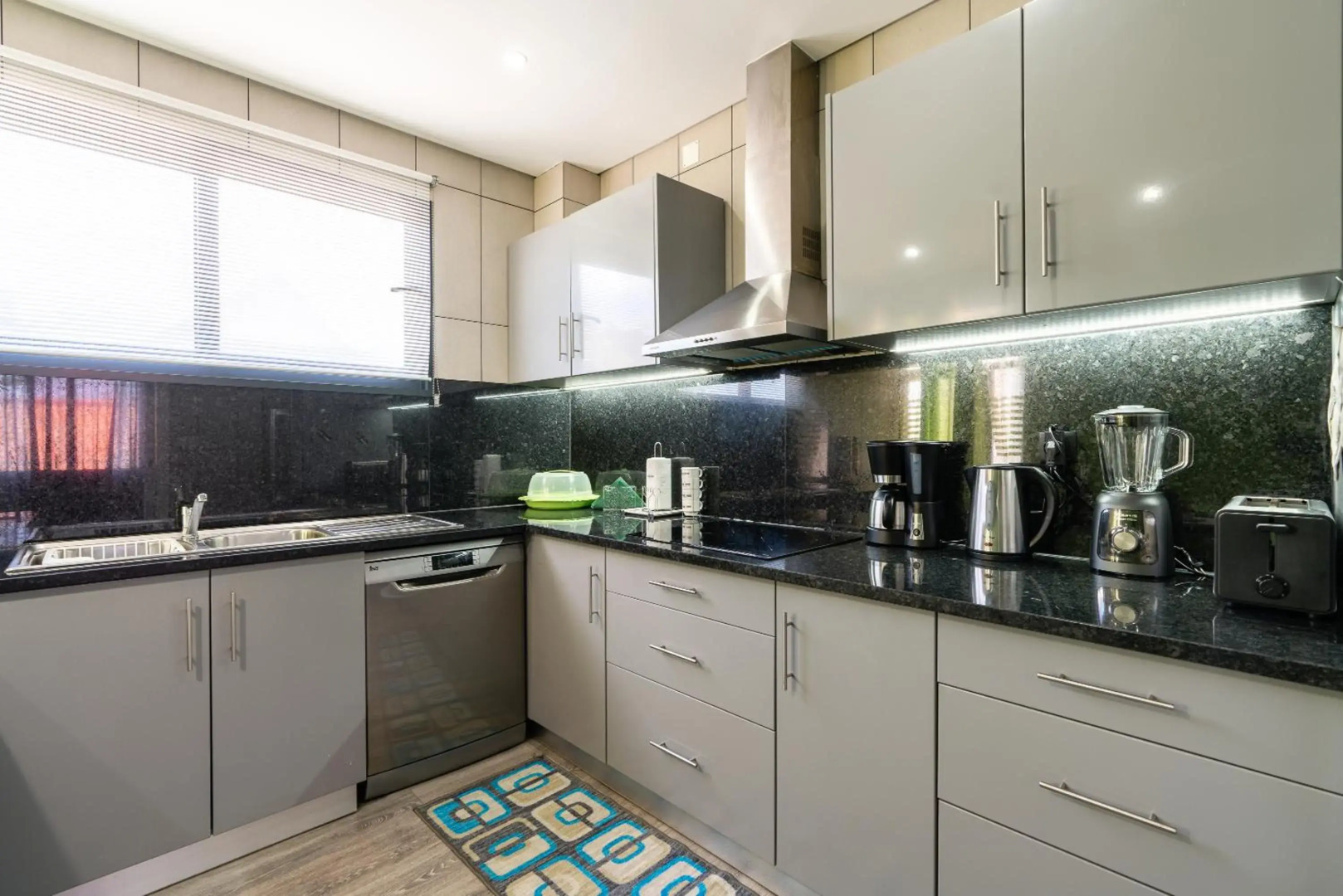 Roraima House - Private Pool and Garden