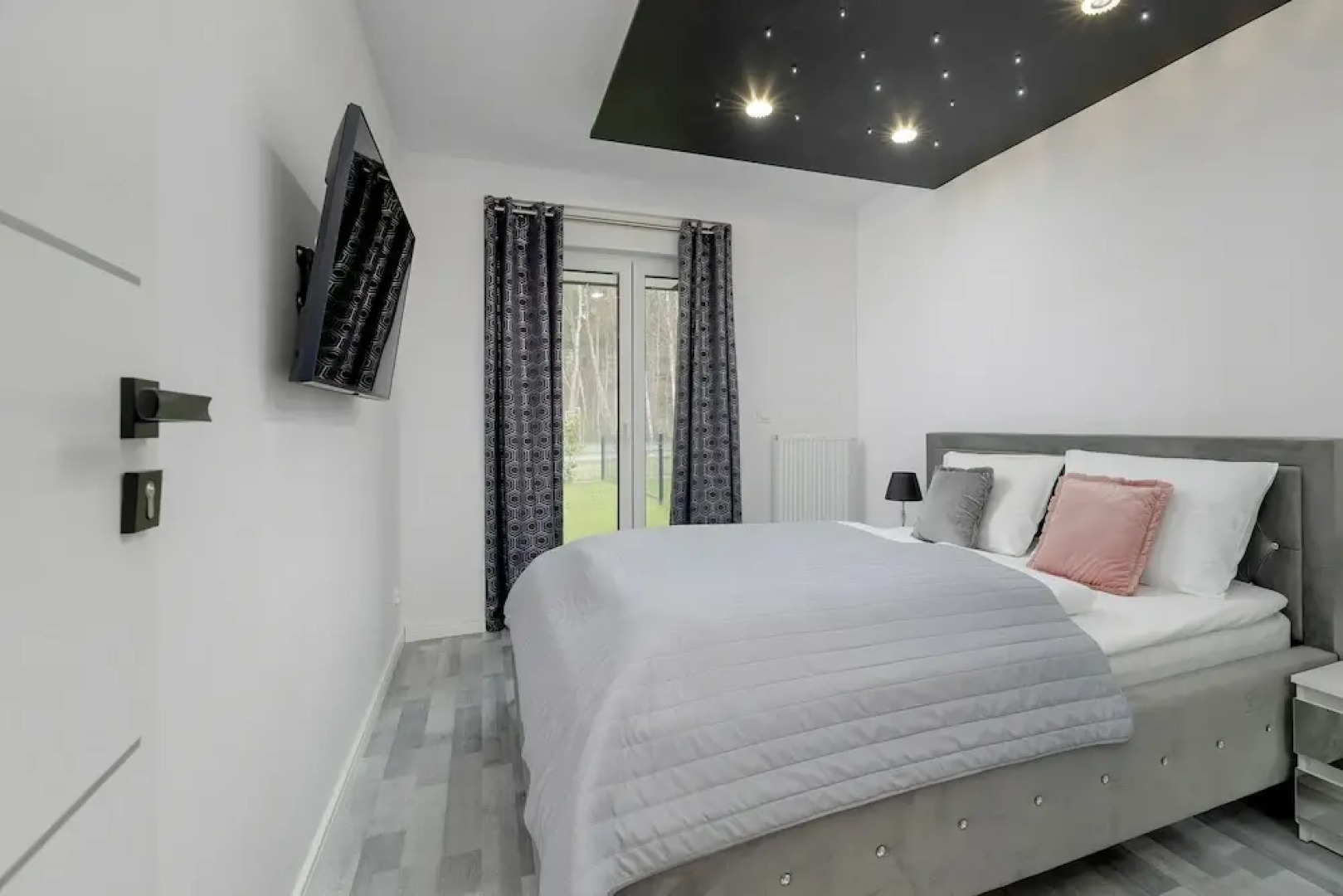 Apartment & Garden by Renters Prestige