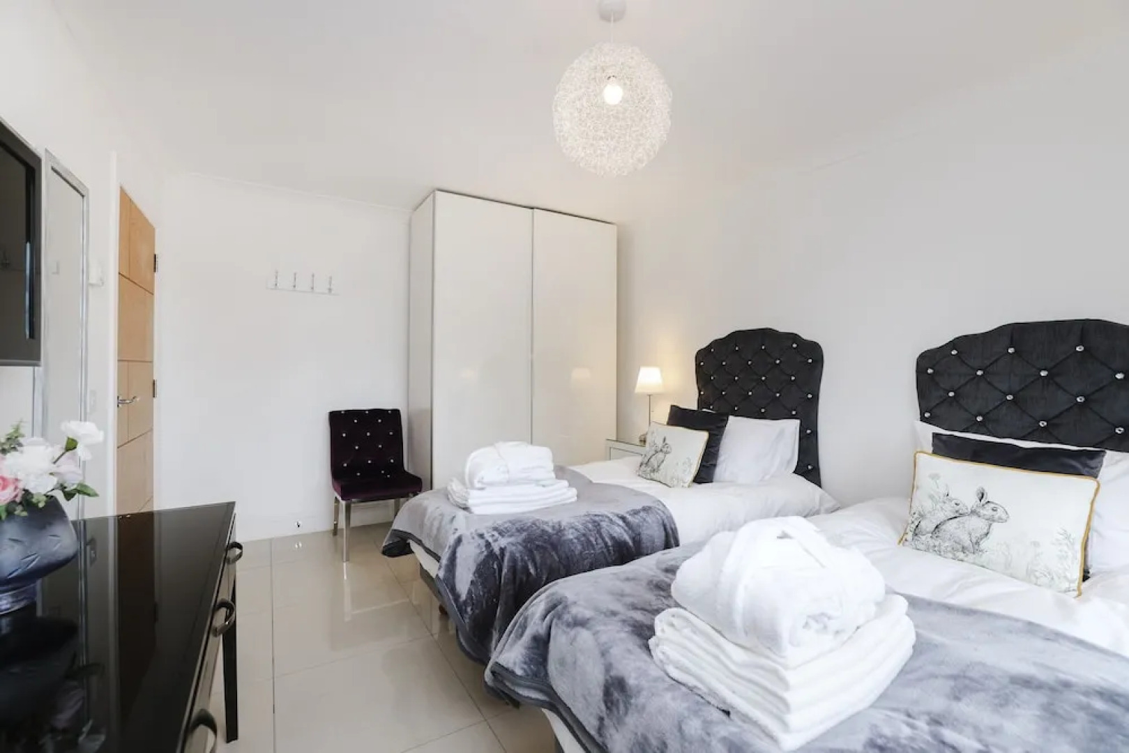 JOIVY Luxurious & Spacious 3Br House With A Hot Tub