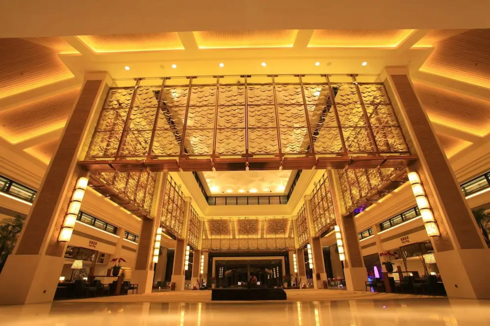 Crowne Plaza Hailing Island