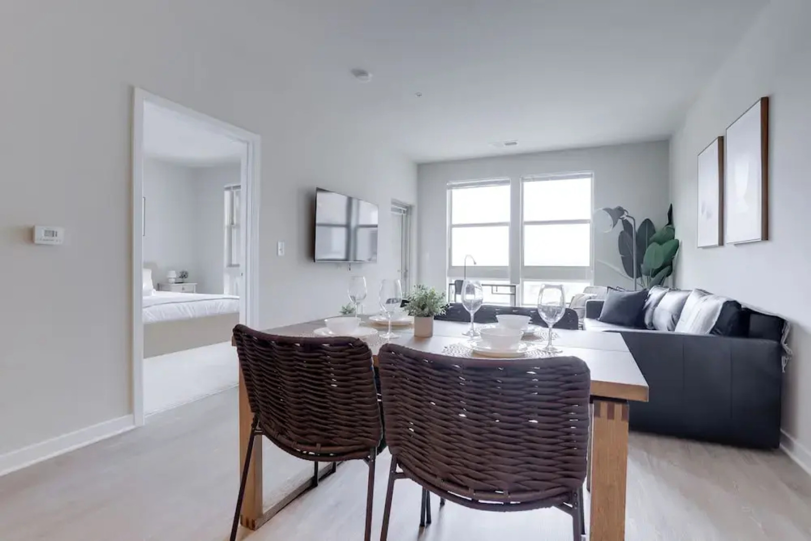 Stylish One-Bedroom Apt in Alexandria