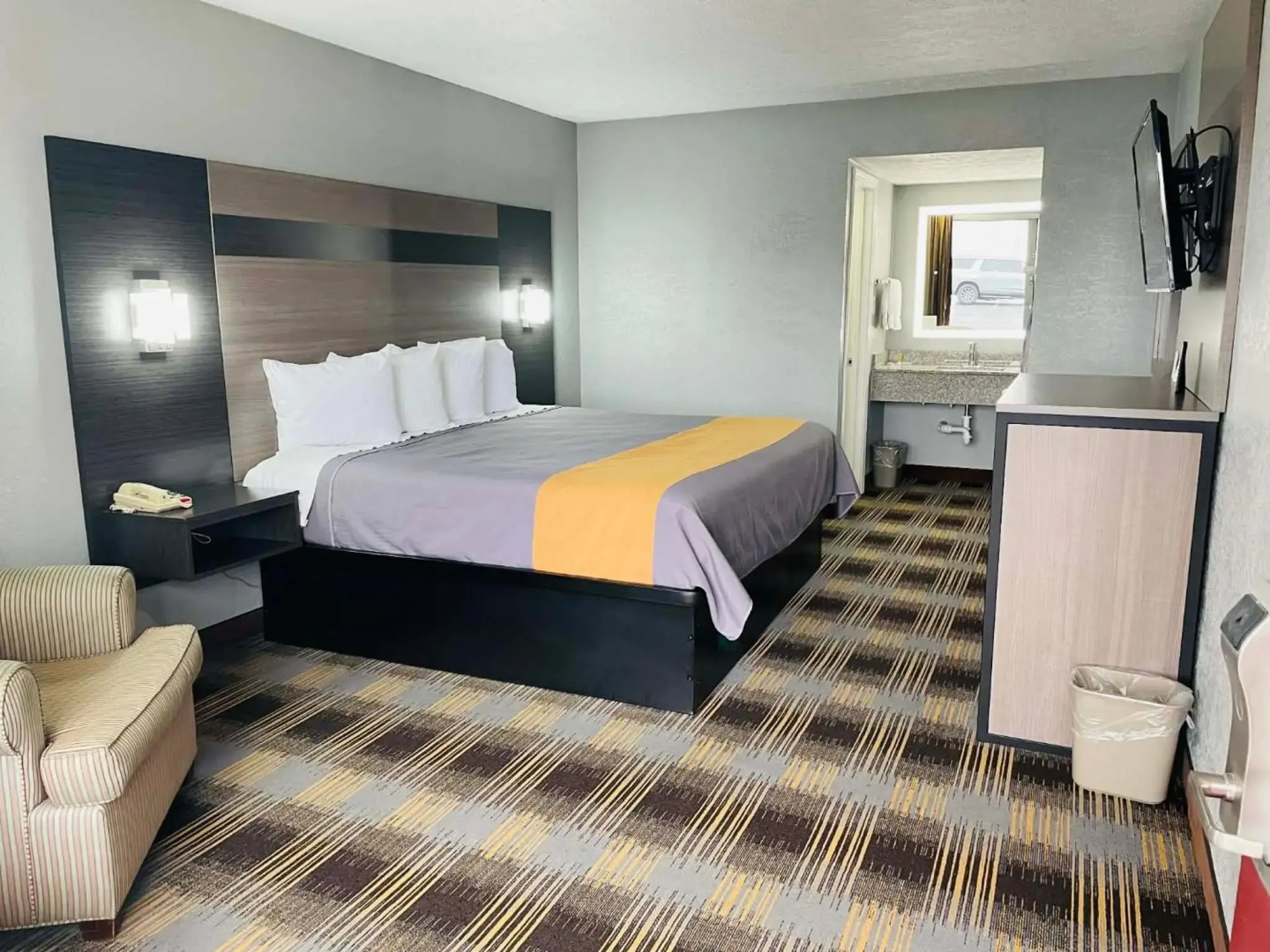 Travelodge By Wyndham Sellersburg