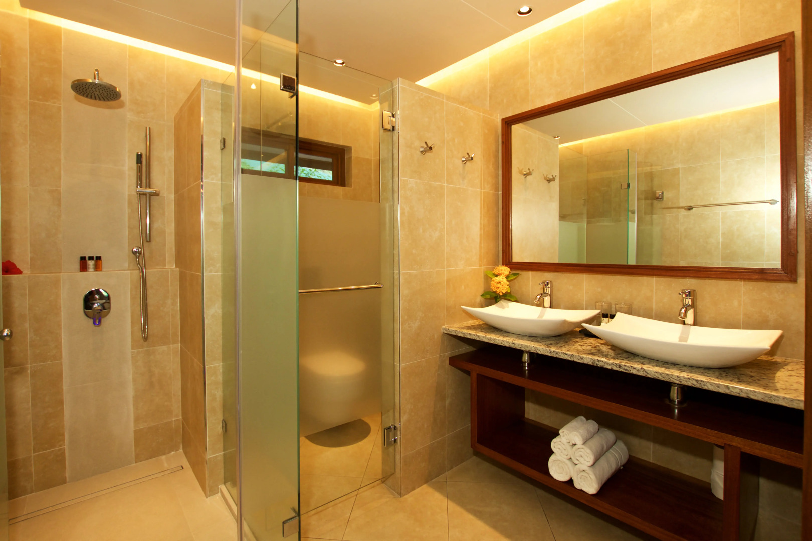 Coco de Mer Hotel and Black Parrot Suites