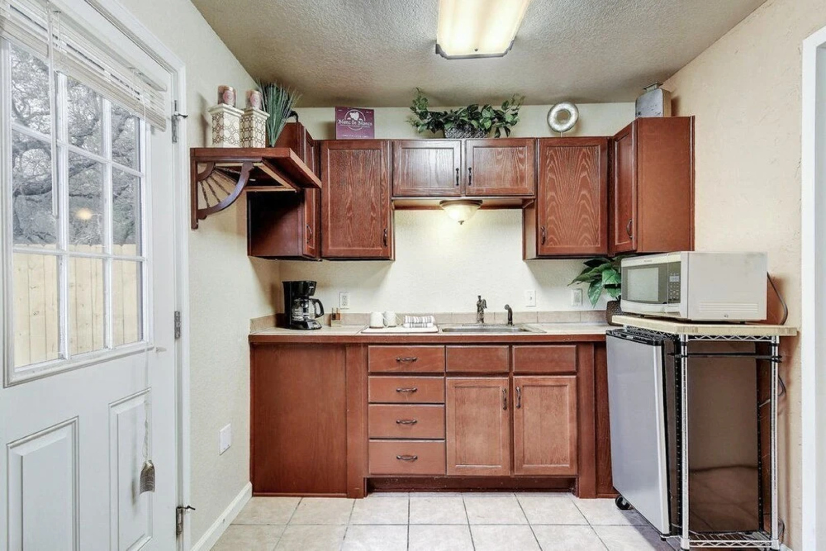 Palatial Spicewood Home and Cabin by RedAwning