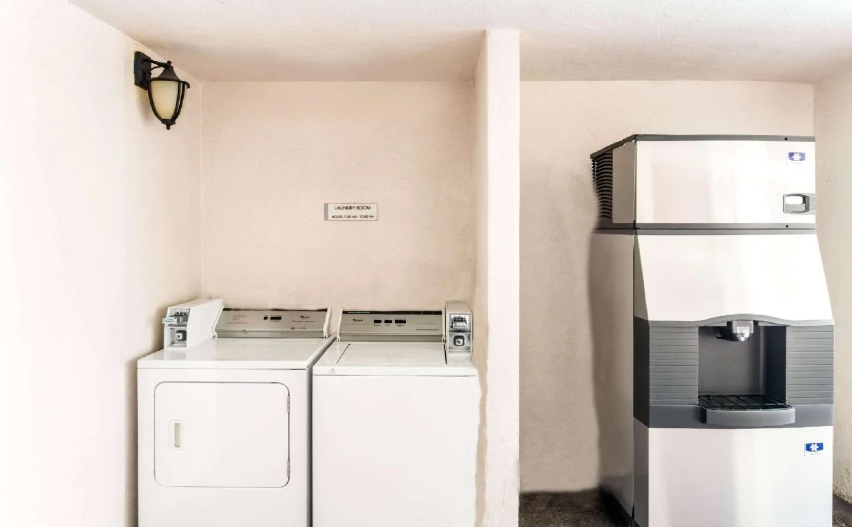 Ramada Limited Gilroy