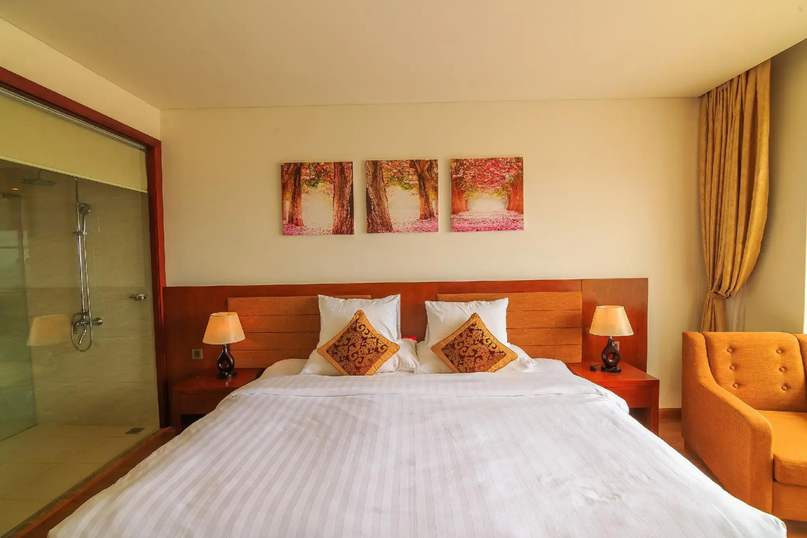 Gold Coast Hotel Resort & Spa