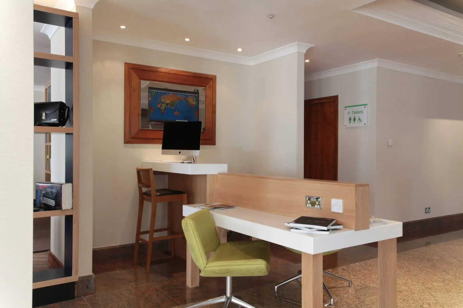 Отель B&B Hotel London Heathrow