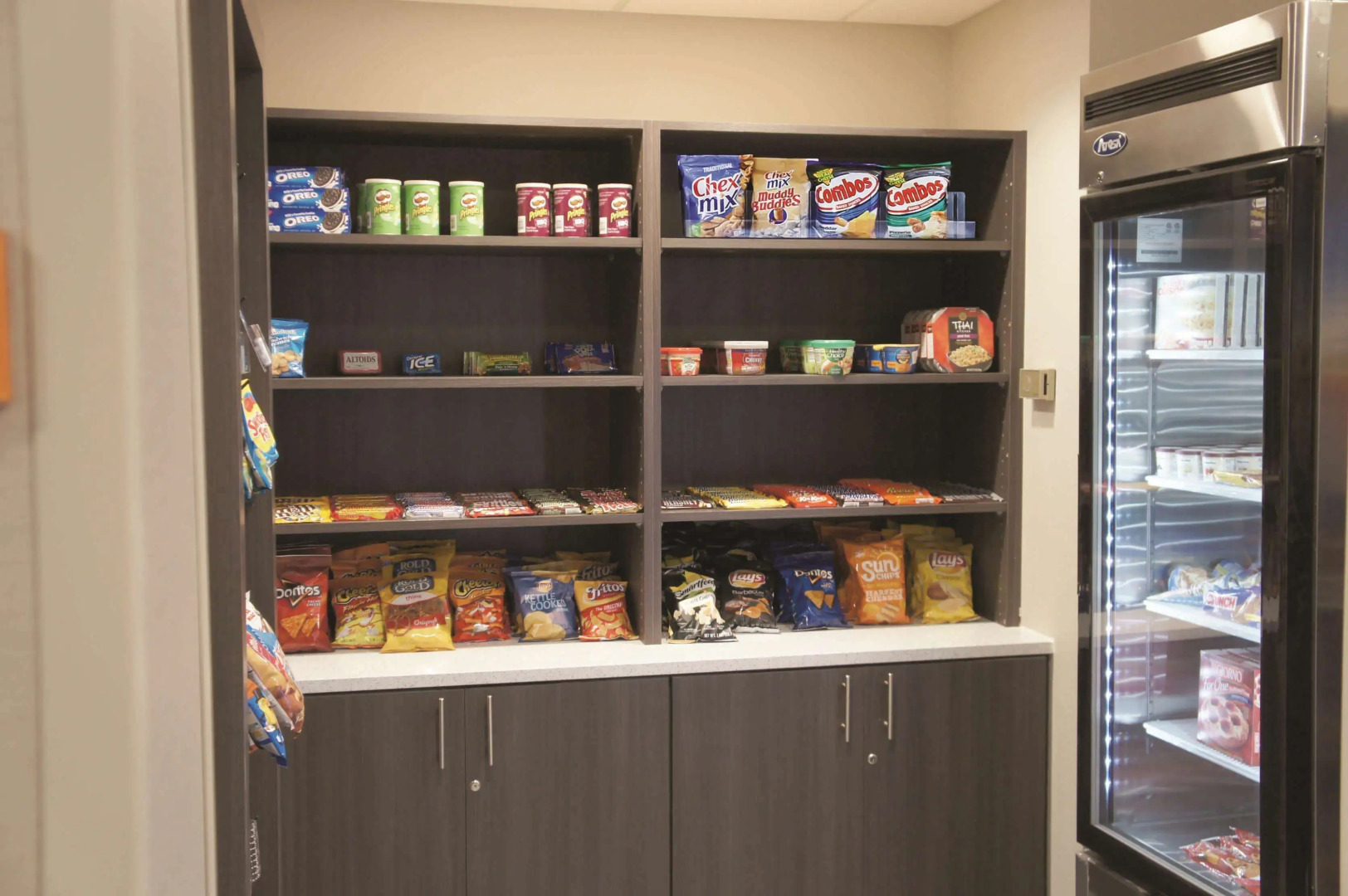 La Quinta Inn & Suites by Wyndham Wichita Airport