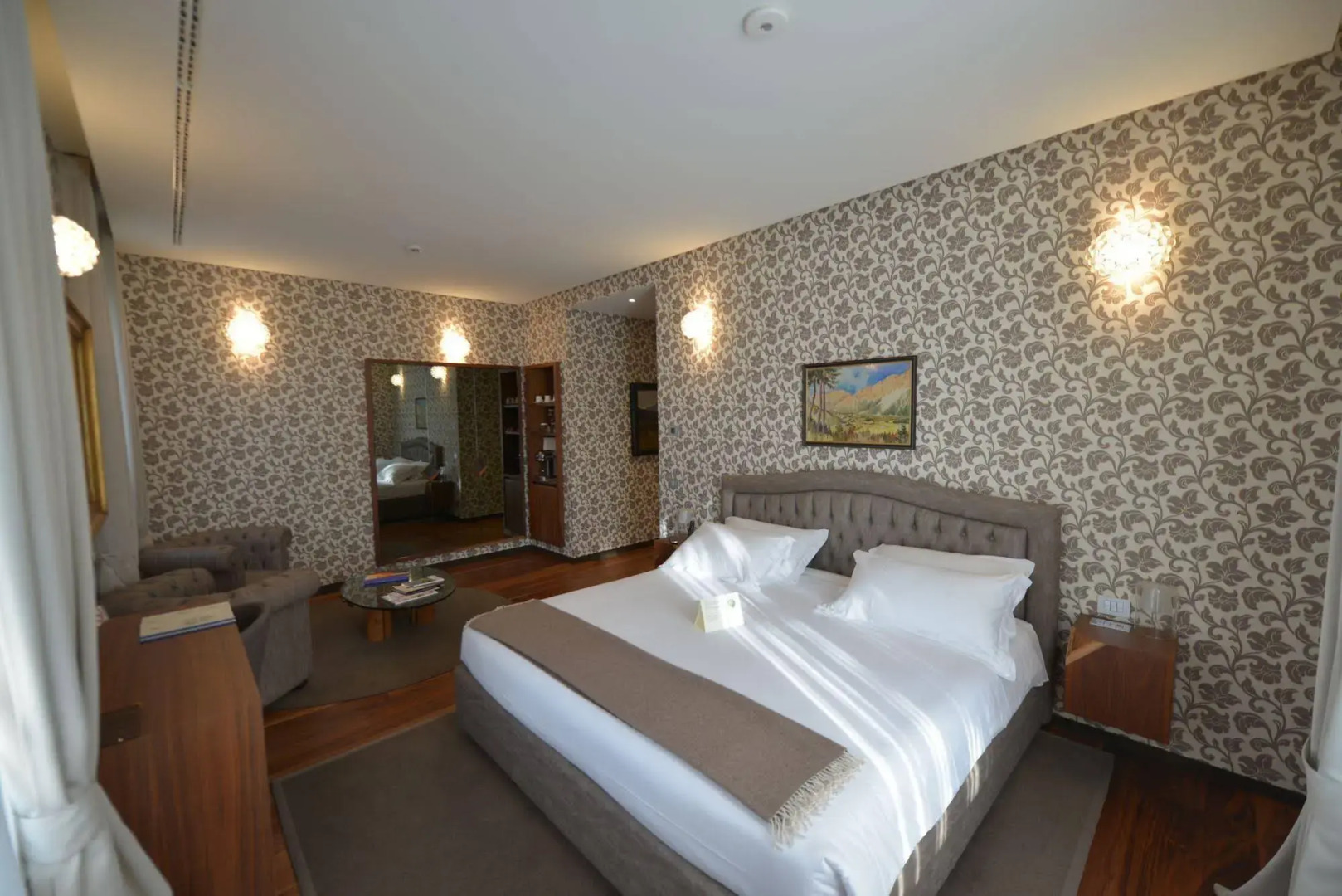 Villa Lario Resort Mandello