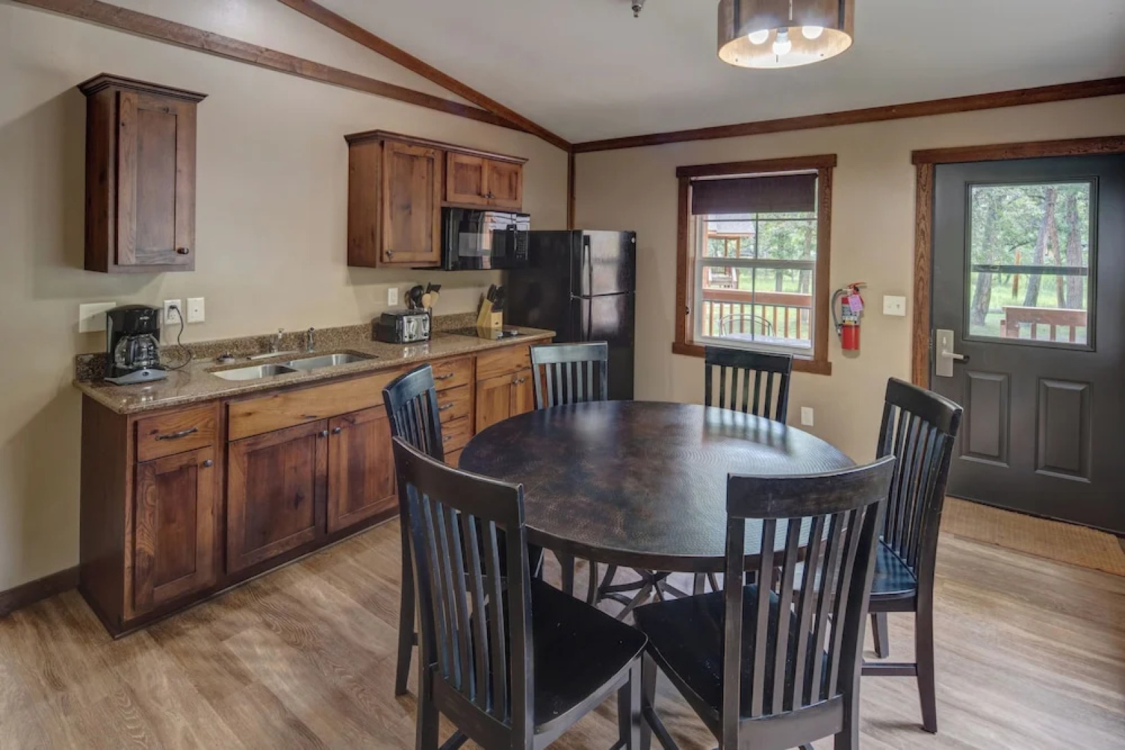 State Game Lodge & Resort