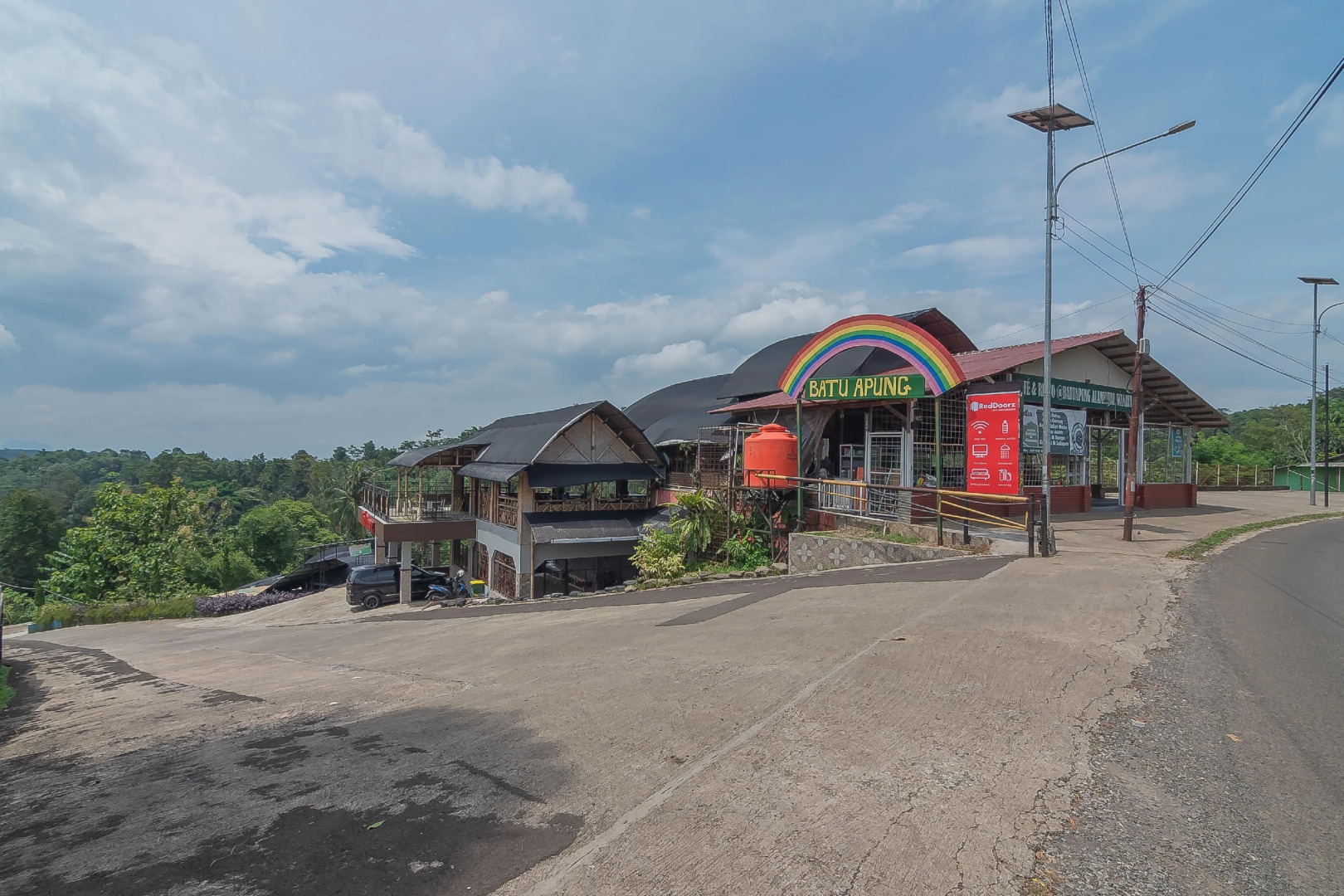 RedDoorz Resort Syariah @ Batu Apung Purwakarta