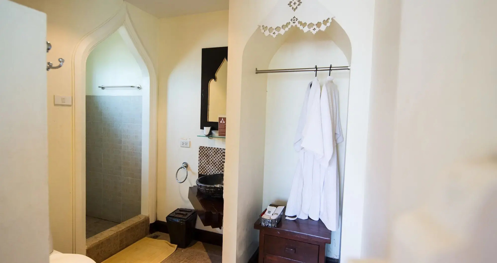 Ayutthaya Garden River Home