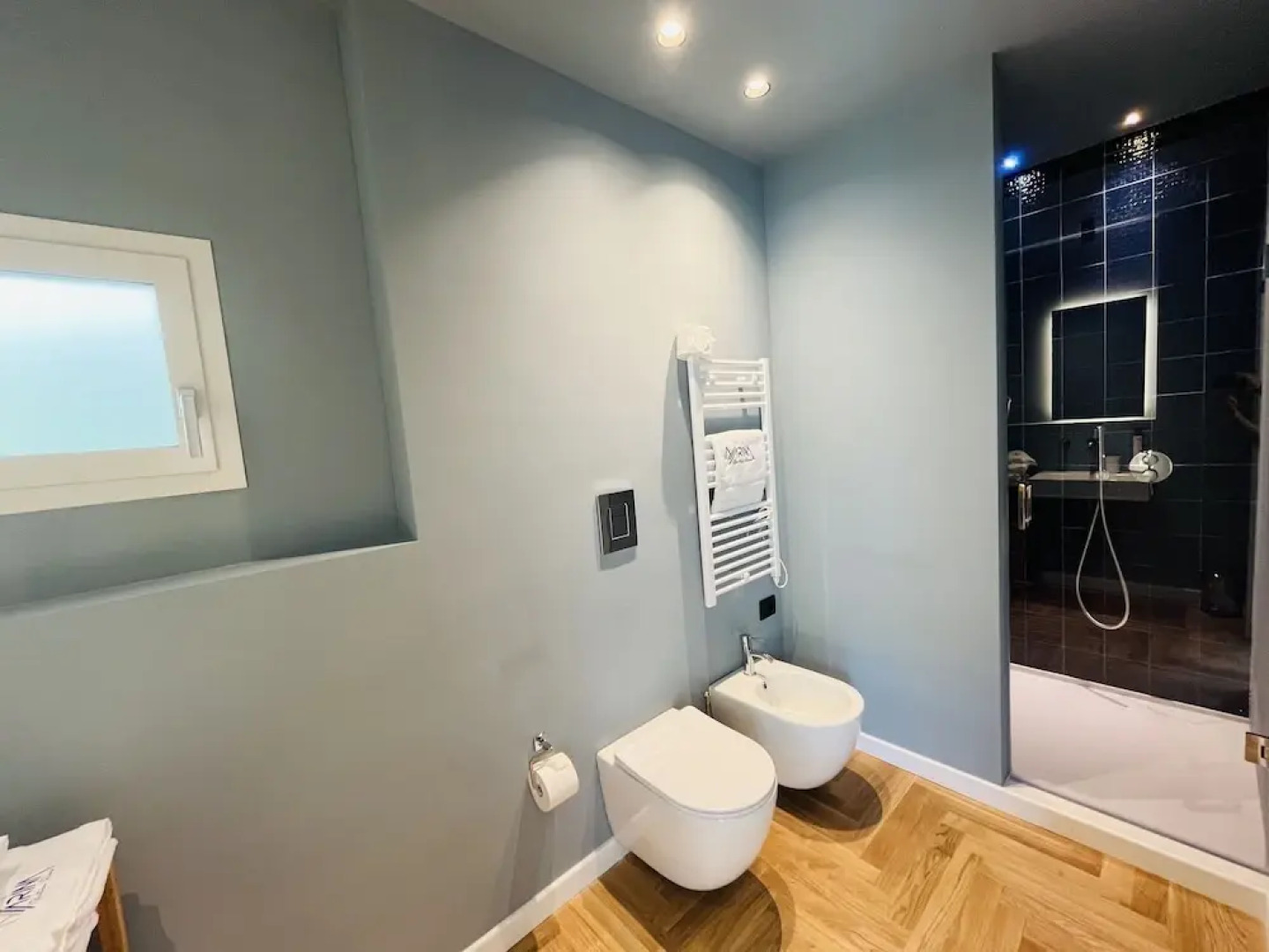 Marina Boutique Rooms