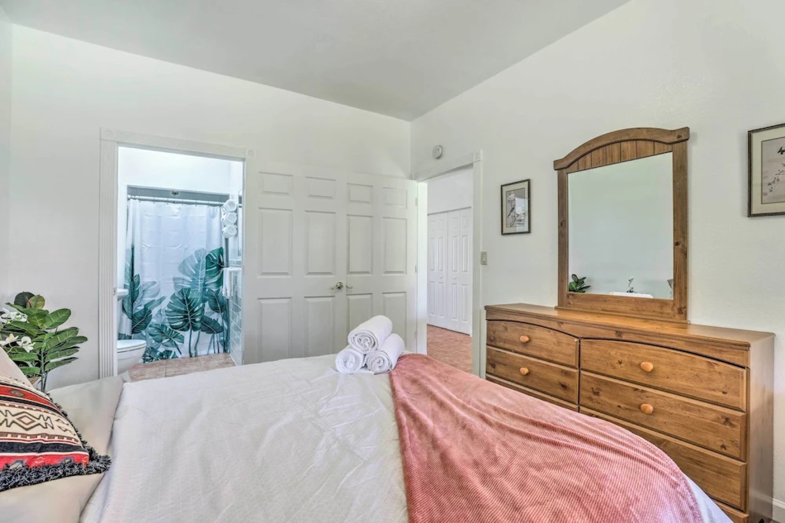 Cozy & Relaxing Eloy Apartment w/ Pool Access