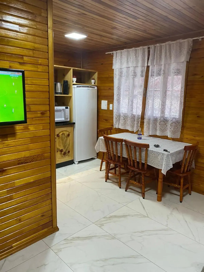 Águia Dourada Hospedagem Casa 02