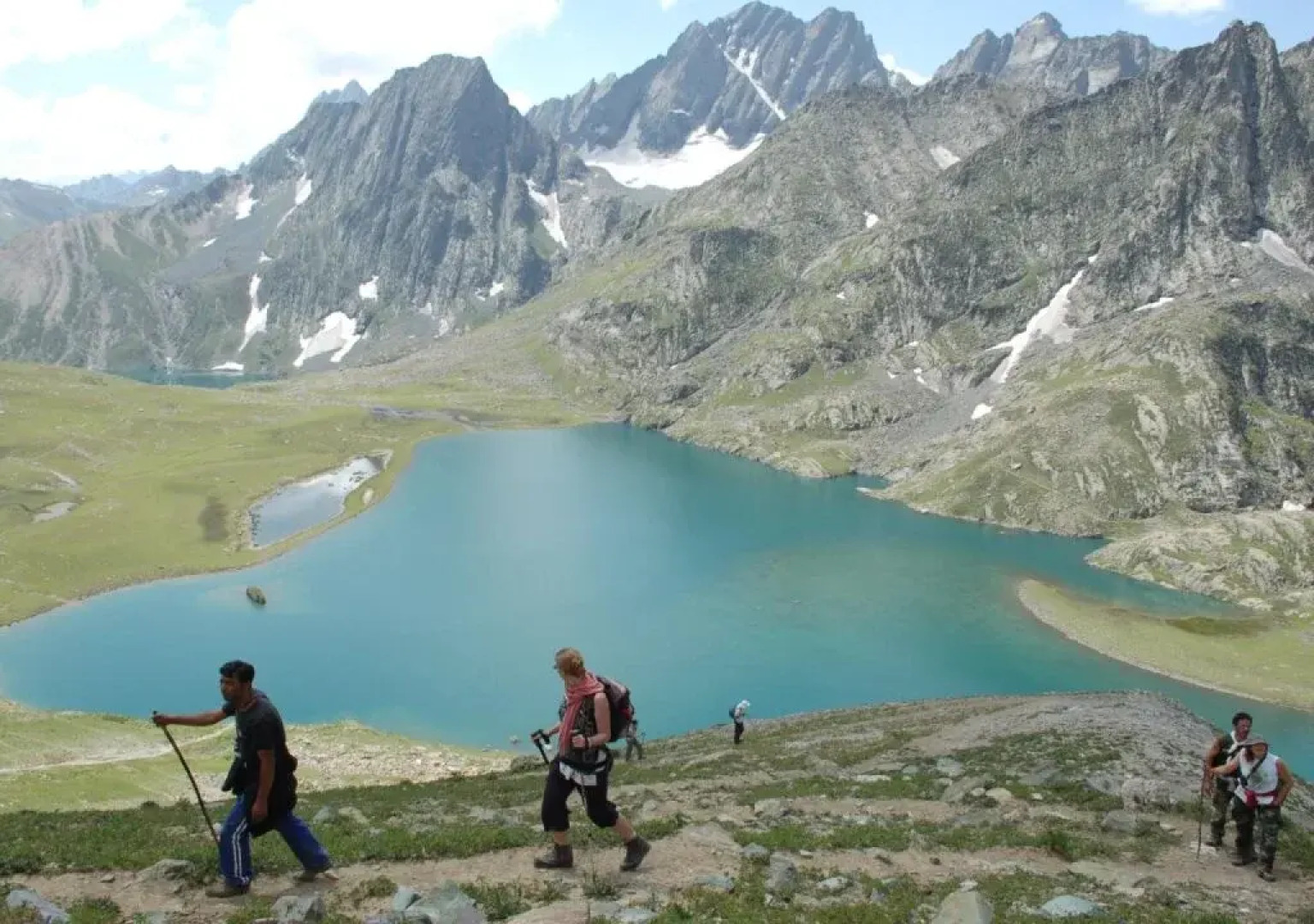 Kings Throne House boats