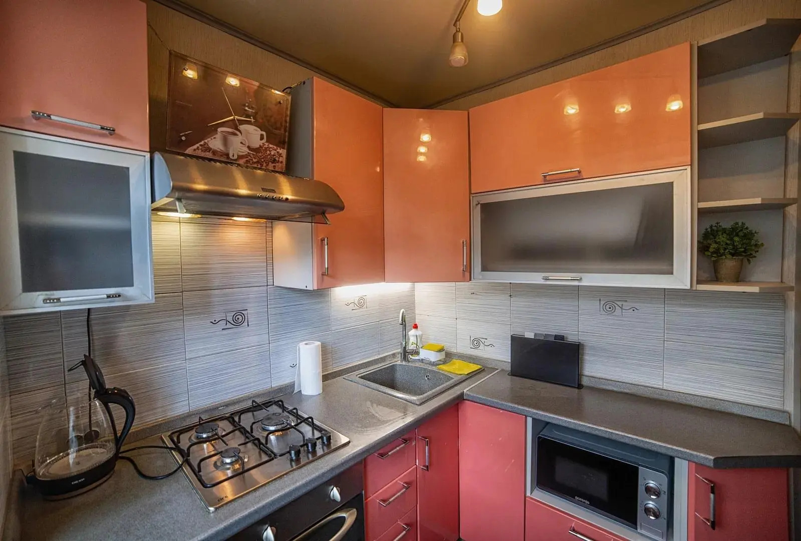 Апартаменты на улице Октябрьской Революции 38