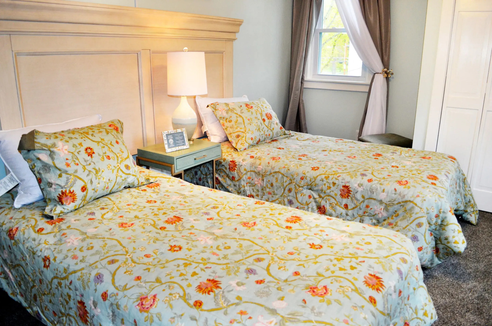 John Henry Bed & Breakfast