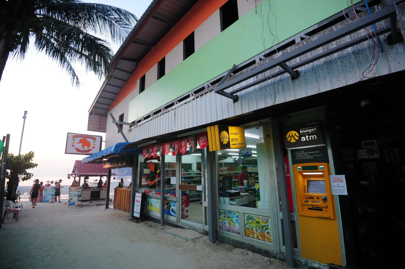 Twin Palms hostel Phi Phi