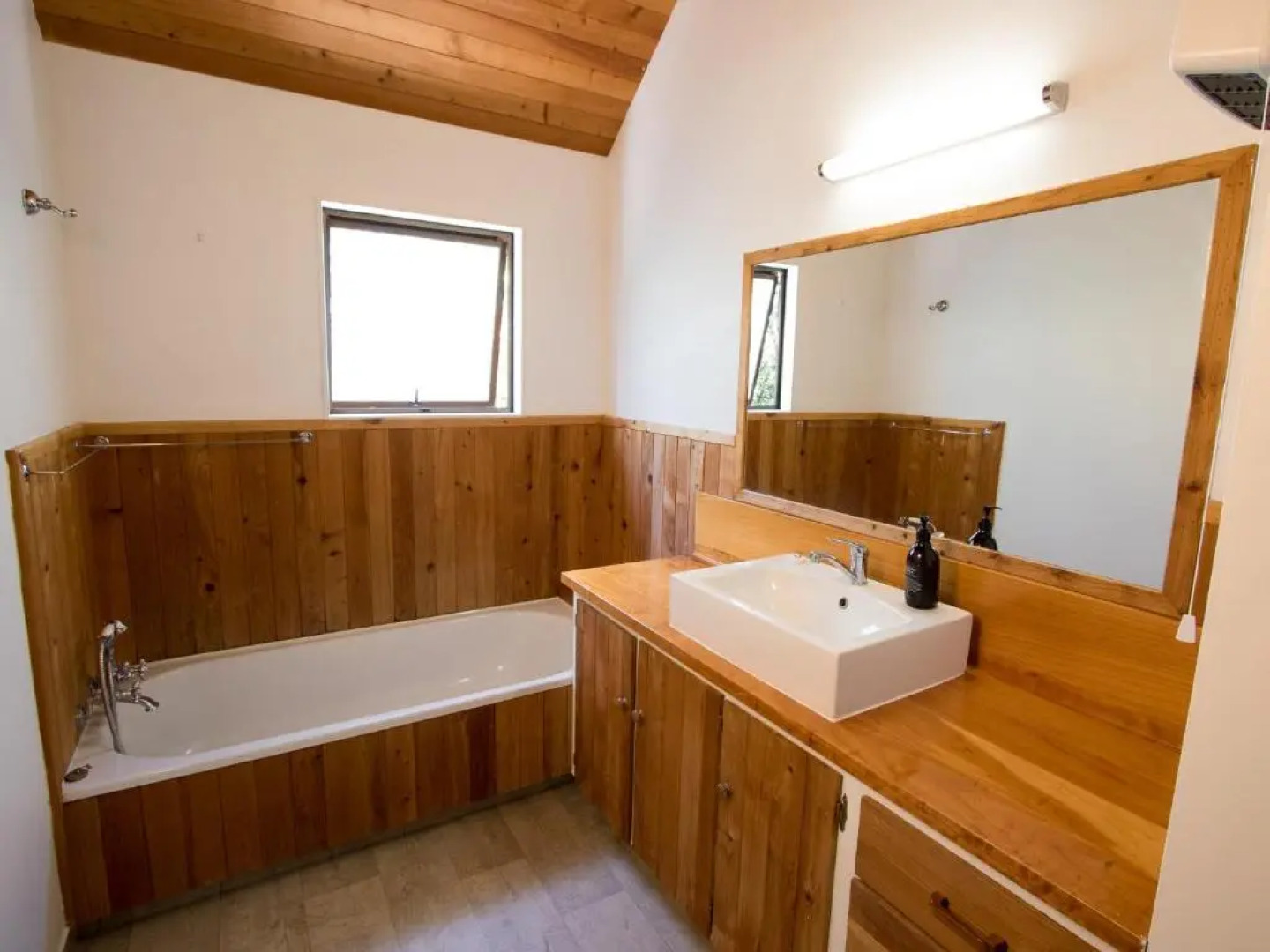 Kanuka House - Kaiteriteri Holiday Home