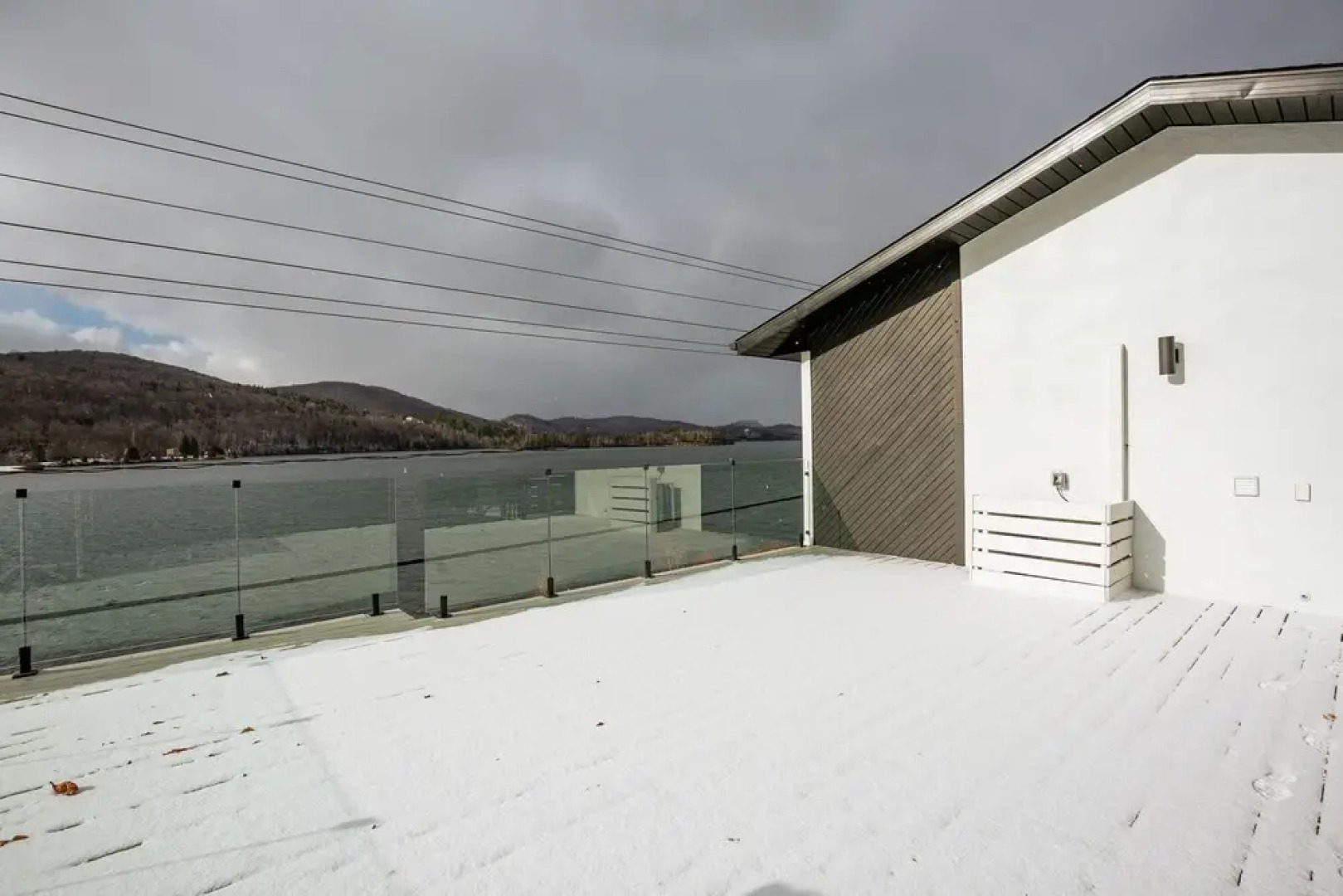 Les Lofts du Lac des Sables 3 by KASANIA