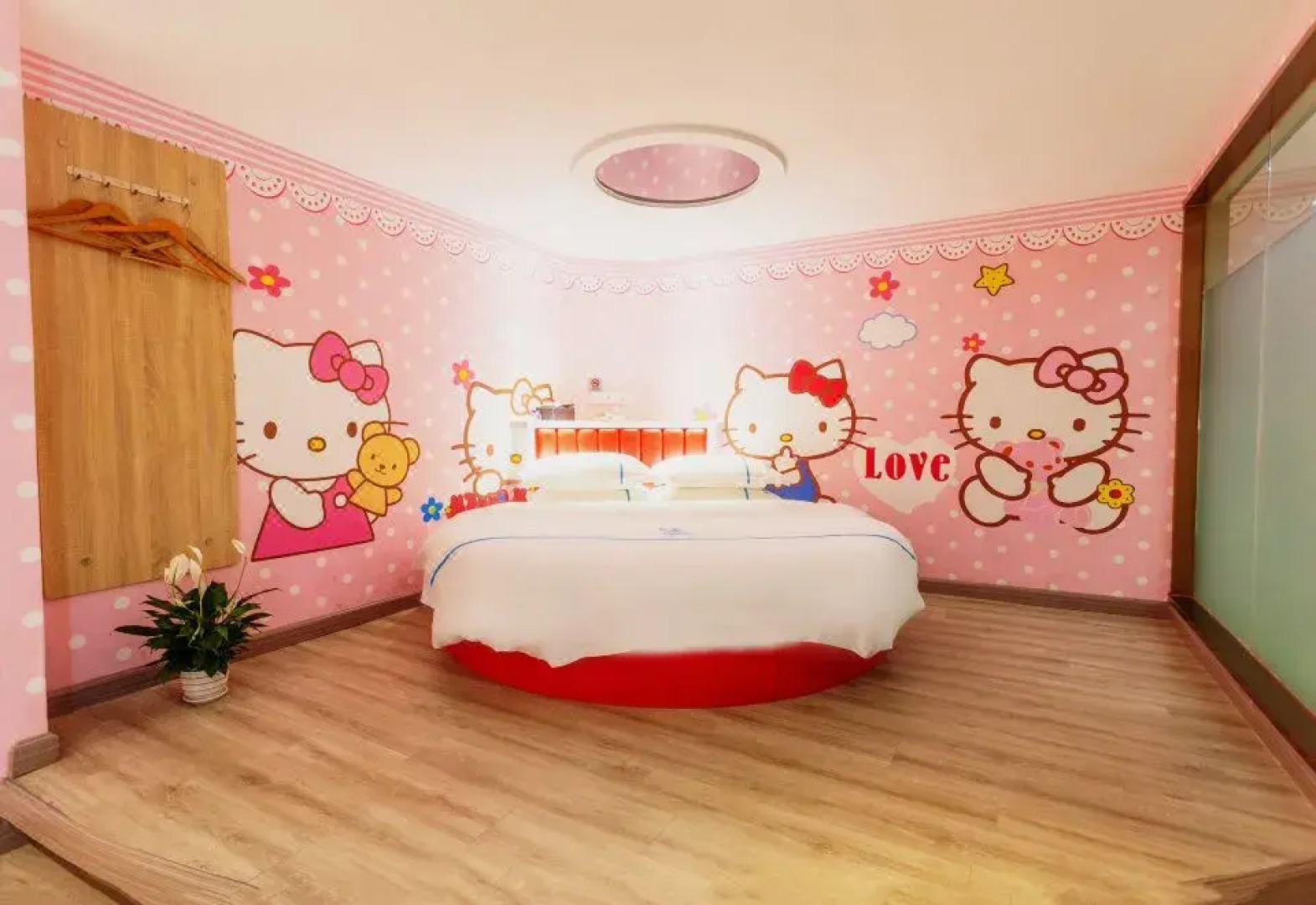 Baihe Hotel (Yangxi West Lake Branch)